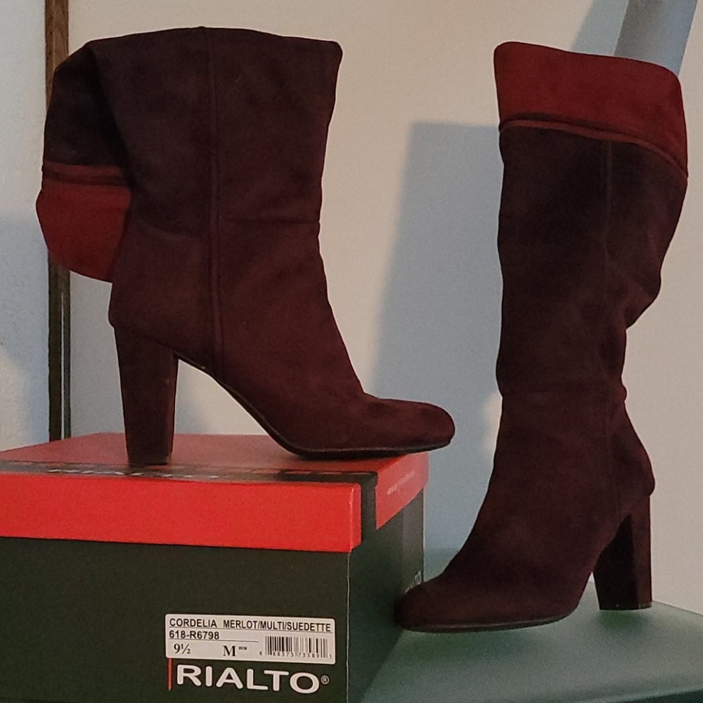 Boots - Picture 3 of 3